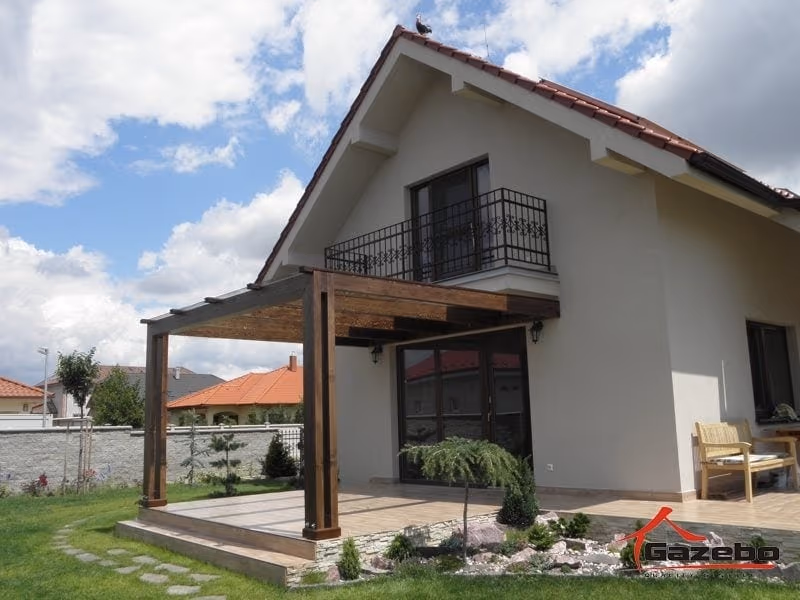 Masívny predný rám s dvojitými stĺpmi